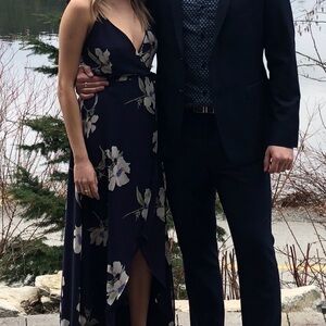 Lulus Maxi dress 
Size XS